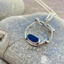 Load image into Gallery viewer, PENDANT . knot . blues