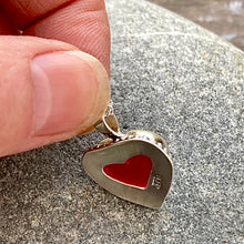Load image into Gallery viewer, PENDANT . heart . red