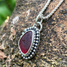 Load image into Gallery viewer, PENDANT . crimson red . rare