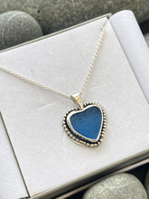Load image into Gallery viewer, PENDANT . heart .