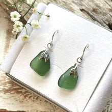 Load image into Gallery viewer, EARRINGS . mermaids tail . 2