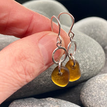 Load image into Gallery viewer, EARRINGS . textured ring