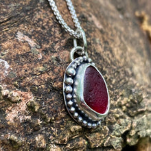 Load image into Gallery viewer, PENDANT . crimson red . rare