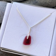 Load image into Gallery viewer, PENDANT . pink Seaham multi