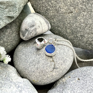 PENDANT . drops in the ocean with shell