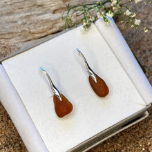 Load image into Gallery viewer, EARRINGS . wave . 6
