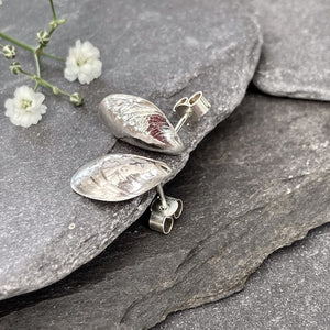 EARRINGS . mussel shell . studs