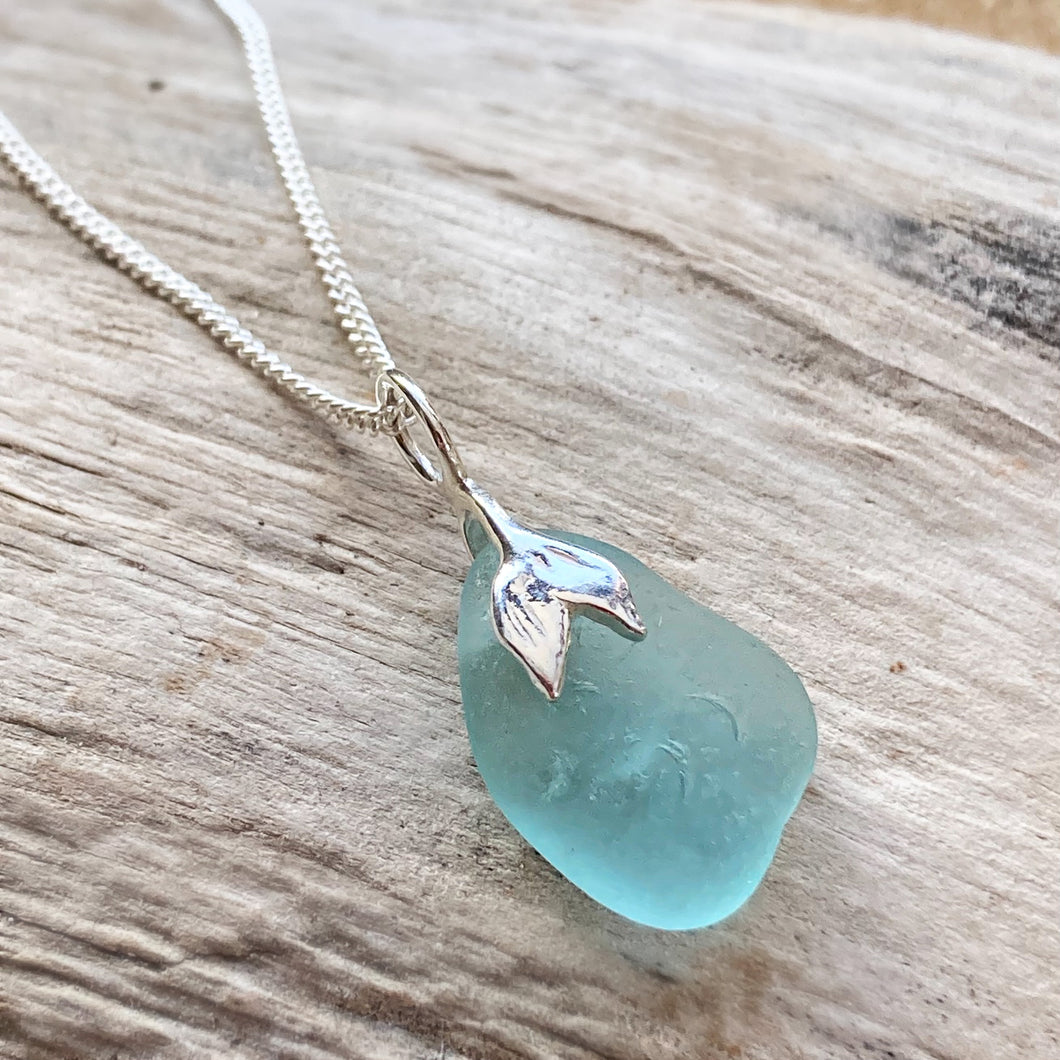 PENDANT . mermaids tail