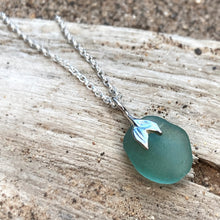 Load image into Gallery viewer, PENDANT . mermaids tail . 3
