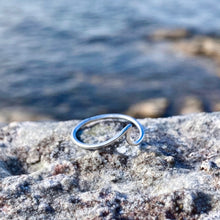 Load image into Gallery viewer, RING . wave
