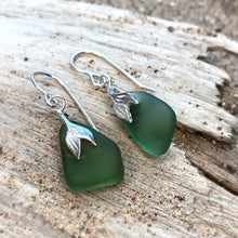 Load image into Gallery viewer, EARRINGS . mermaids tail . 2

