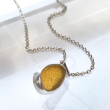 Load image into Gallery viewer, a . PENDANT . mermaids tear . honey amber
