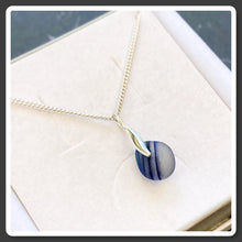 Load image into Gallery viewer, PENDANT . wave . Seaham multi
