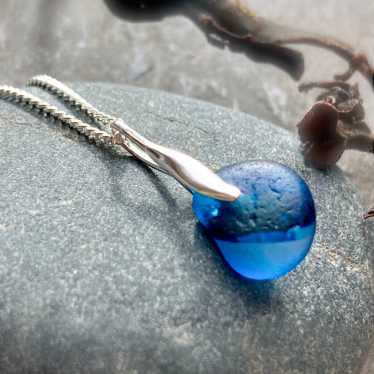 PENDANT . wave . Seaham multi