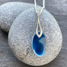 Load image into Gallery viewer, PENDANT . Seaham . blue multi
