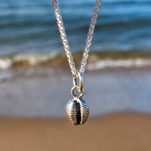 Load image into Gallery viewer, PENDANT . cowrie shell . small
